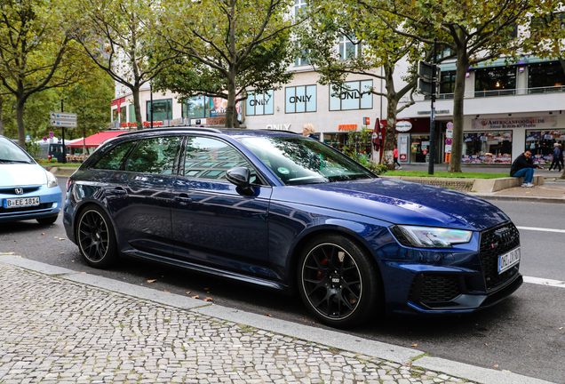 Audi RS4 Avant B9