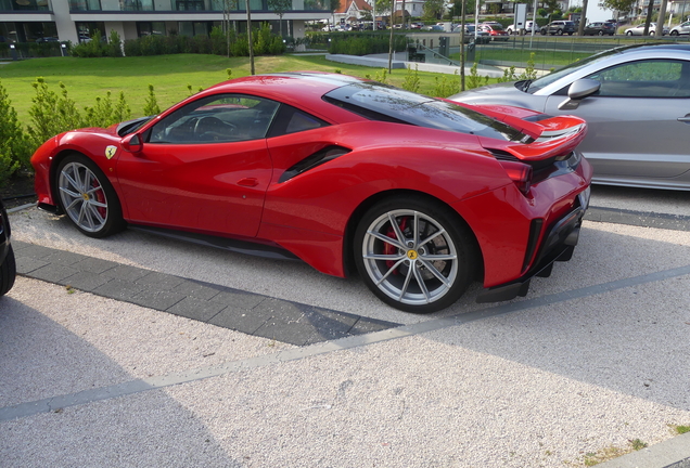 Ferrari 488 Pista