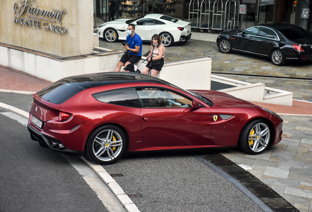 Ferrari FF