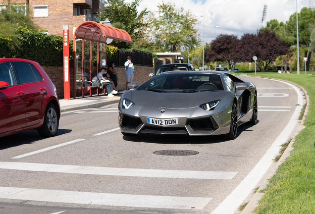 Lamborghini Aventador LP700-4