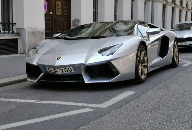 Lamborghini Aventador LP700-4 Roadster