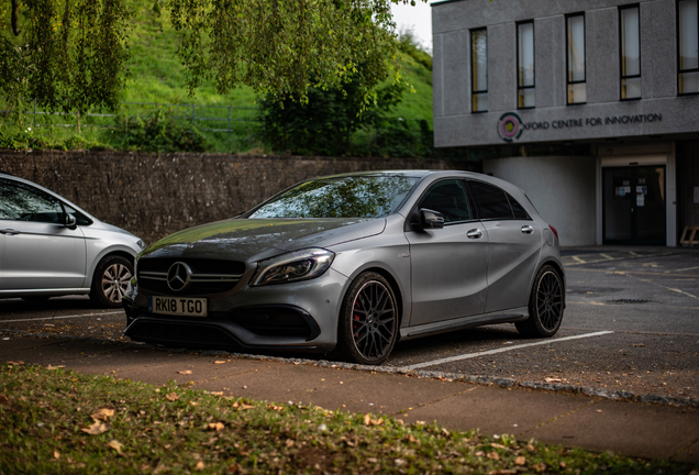 Mercedes-AMG A 45 W176 2015