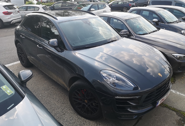 Porsche 95B Macan GTS