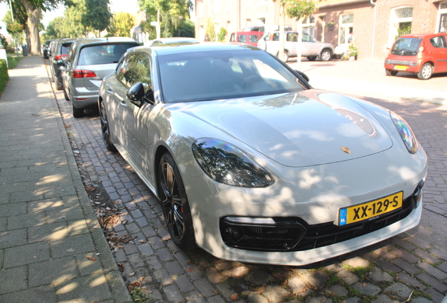 Porsche 971 Panamera GTS Sport Turismo