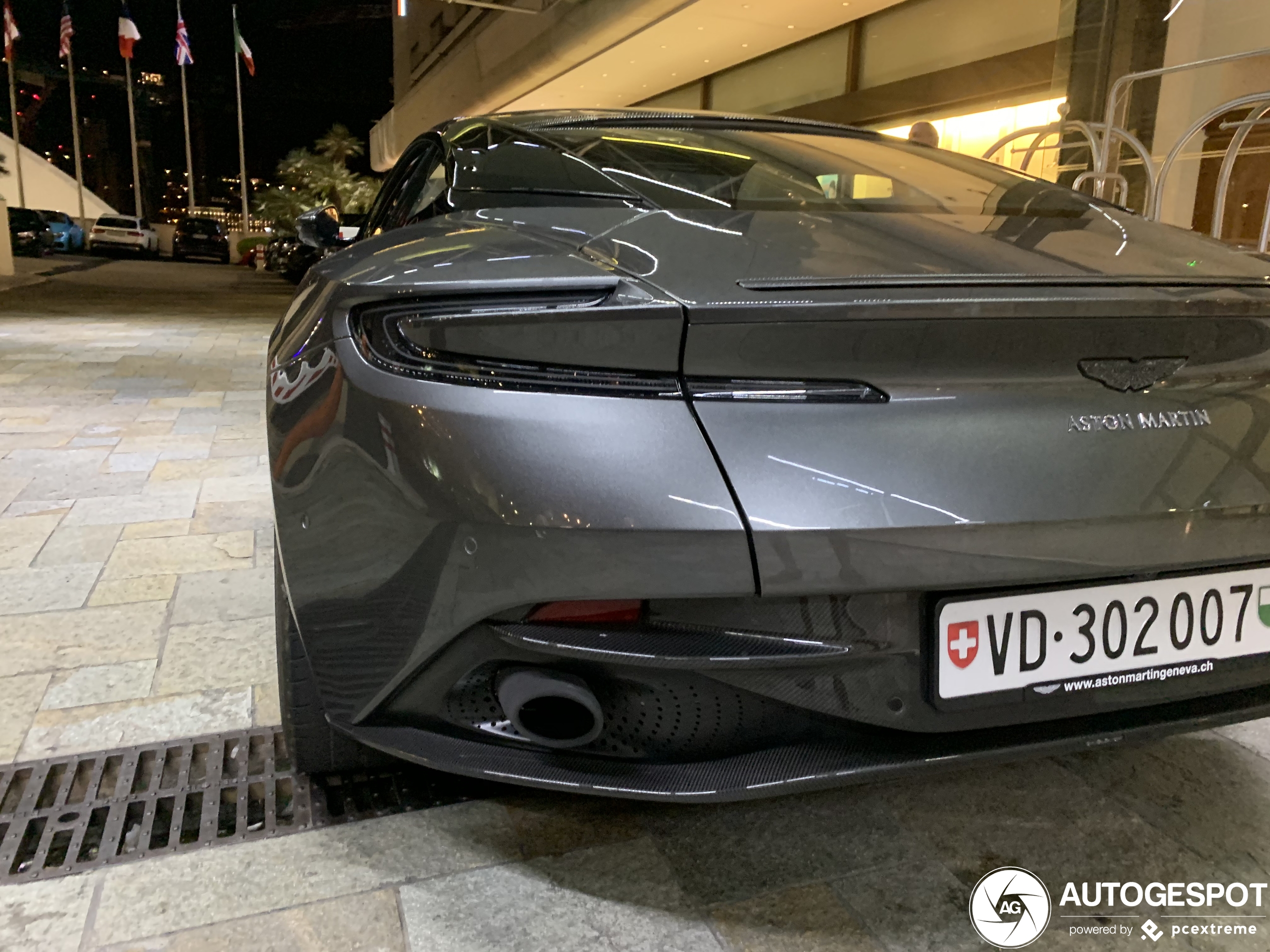 Aston Martin DB11