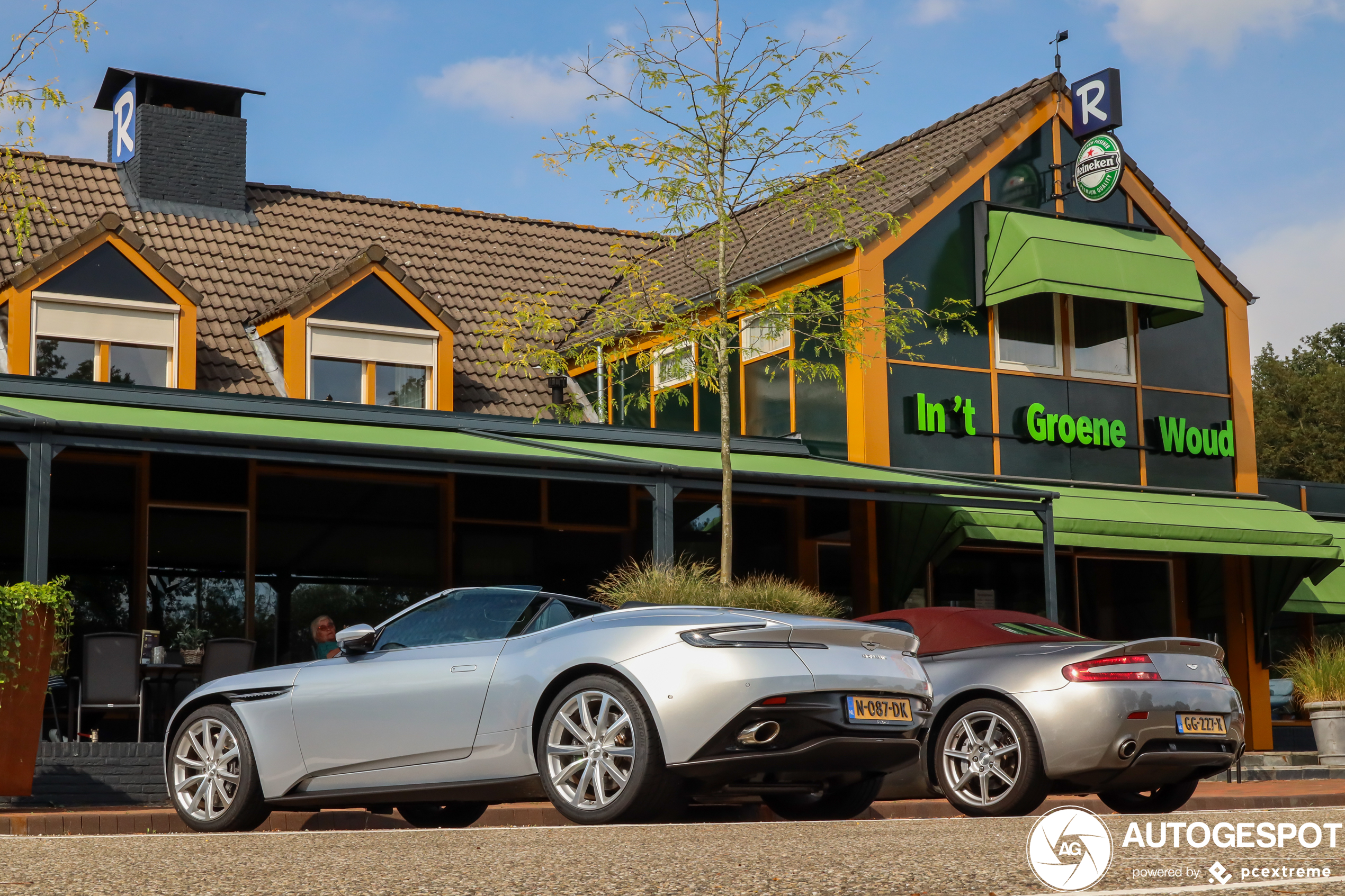 Aston Martin DB11 V8 Volante