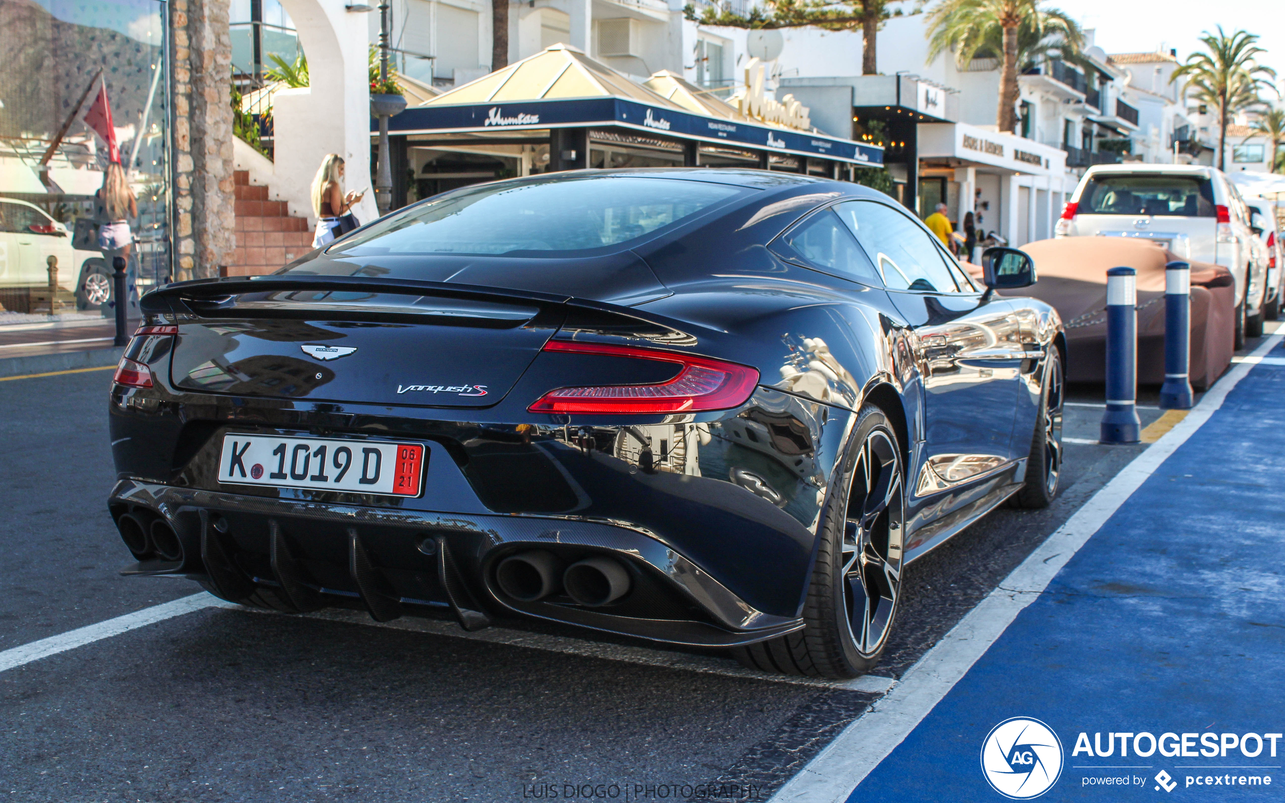 Aston Martin Vanquish S 2017