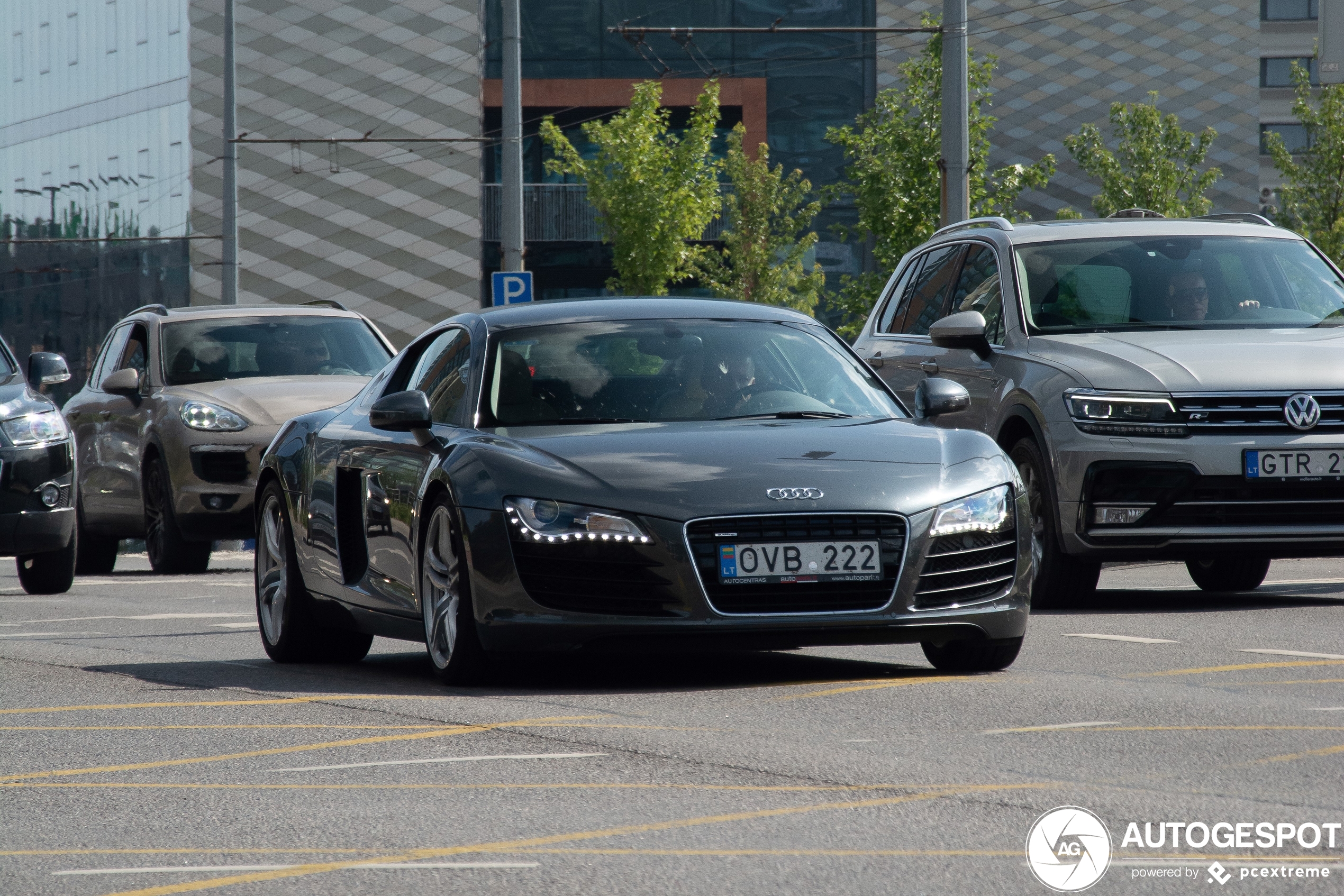 Audi R8