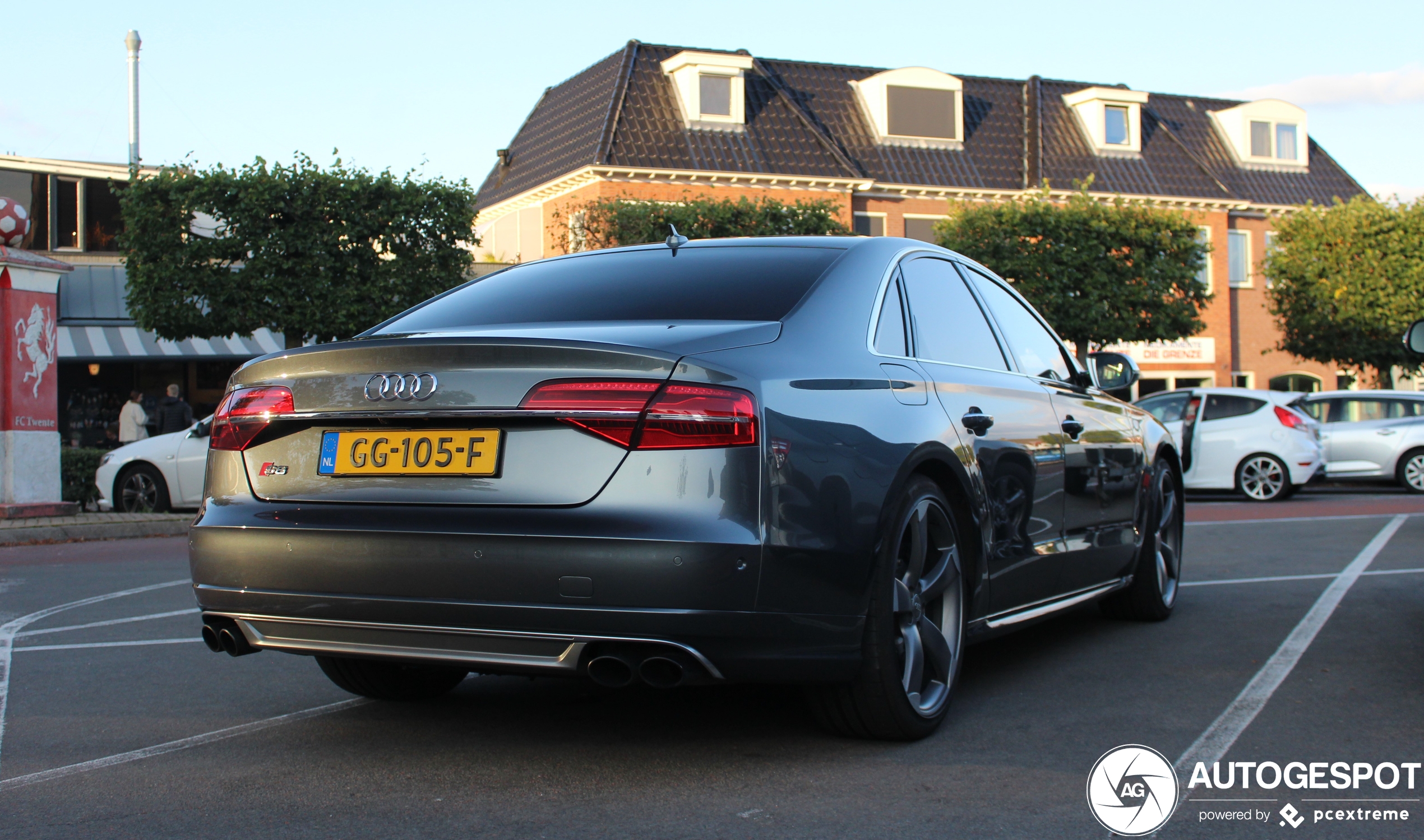 Audi S8 D4 2014