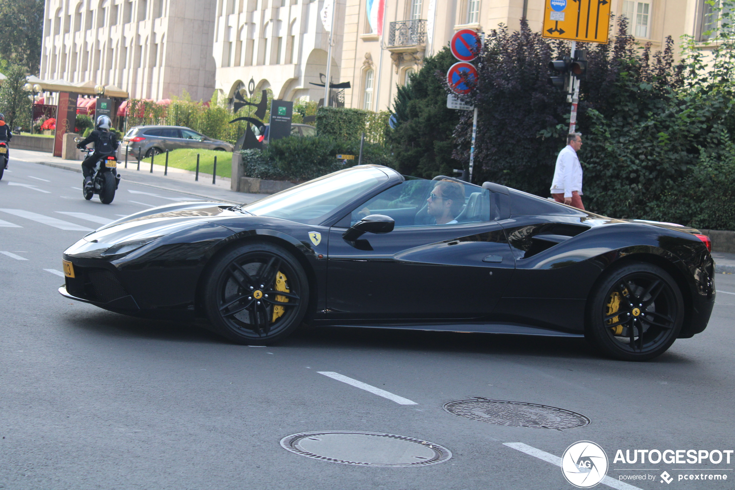 Ferrari 488 Spider