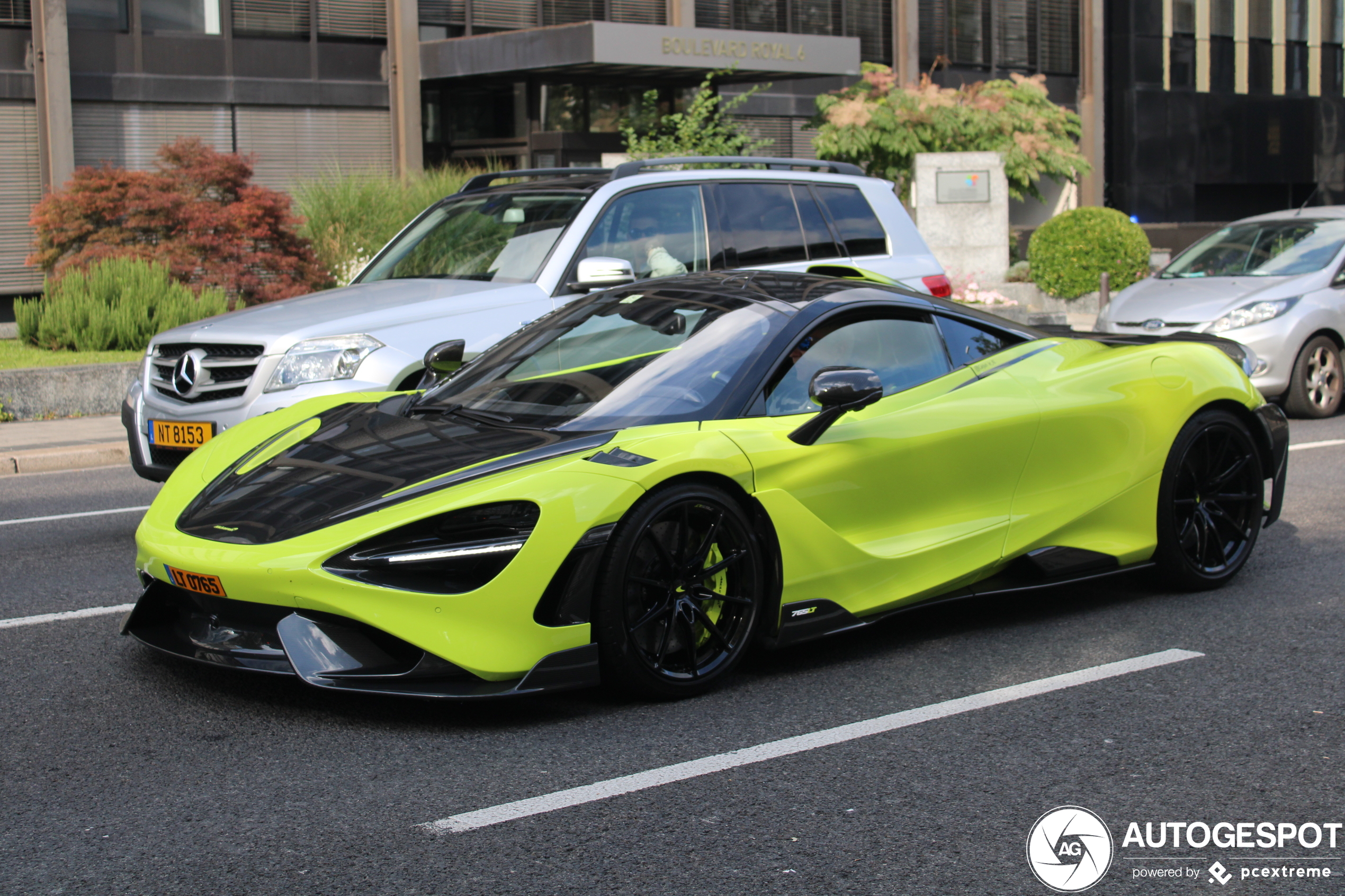 McLaren 765LT