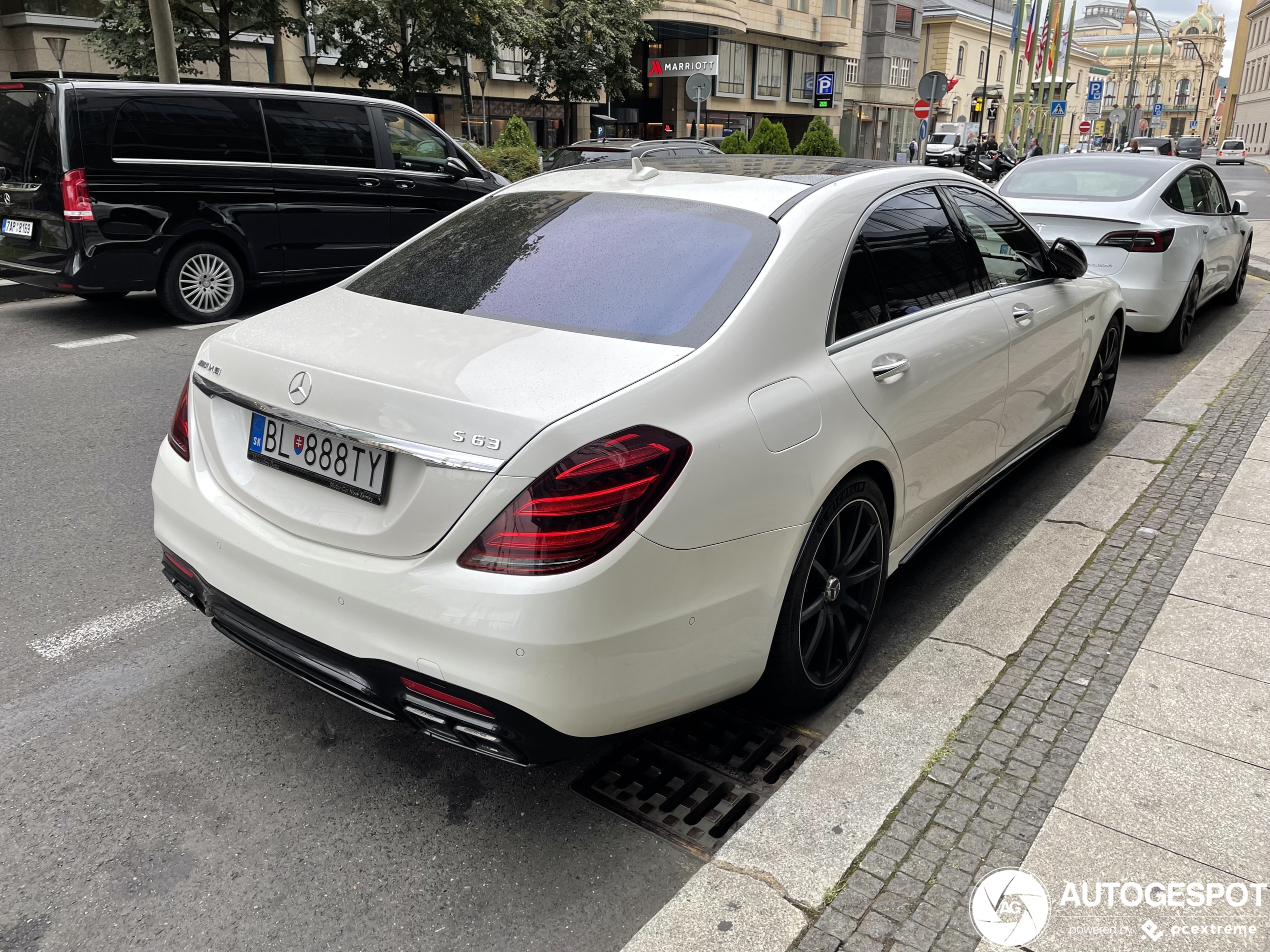 Mercedes-Benz S 63 AMG V222