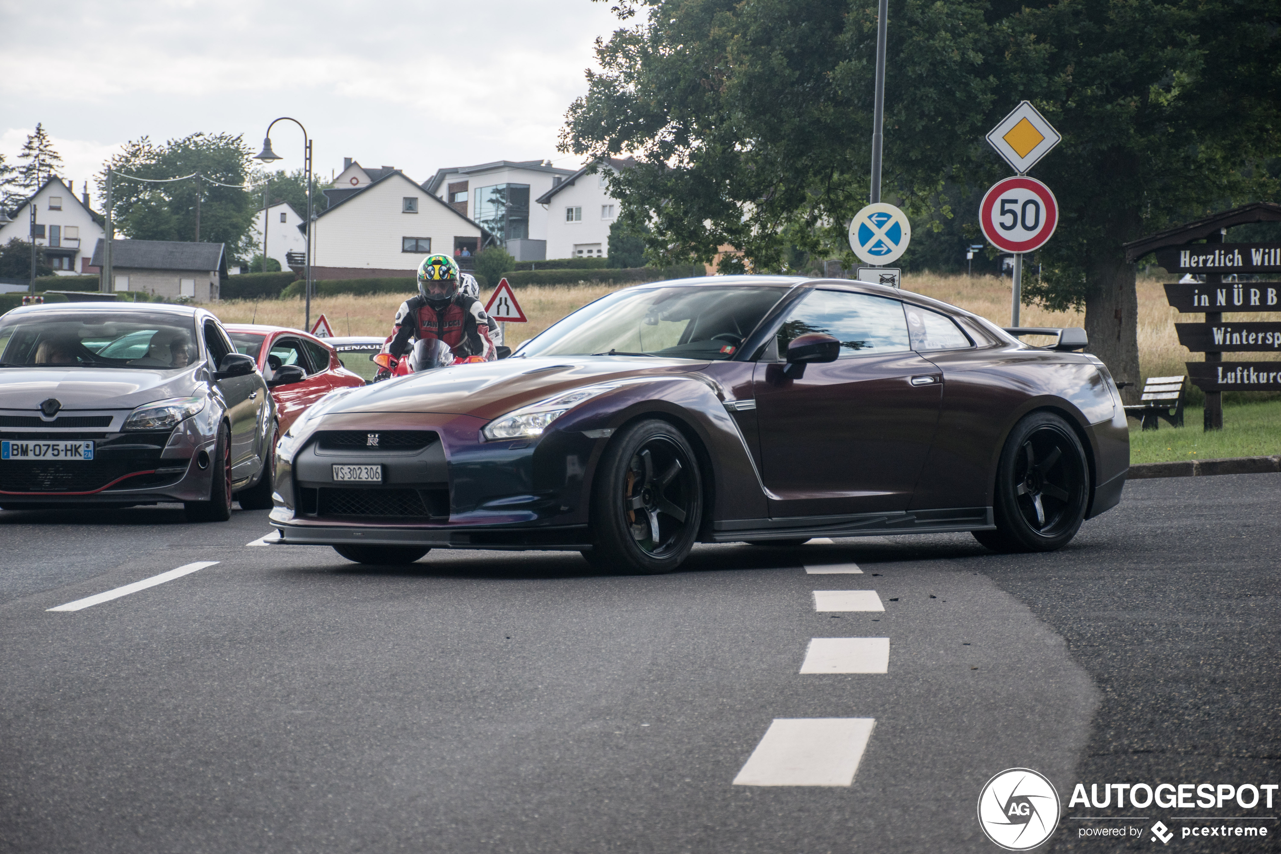 Nissan GT-R