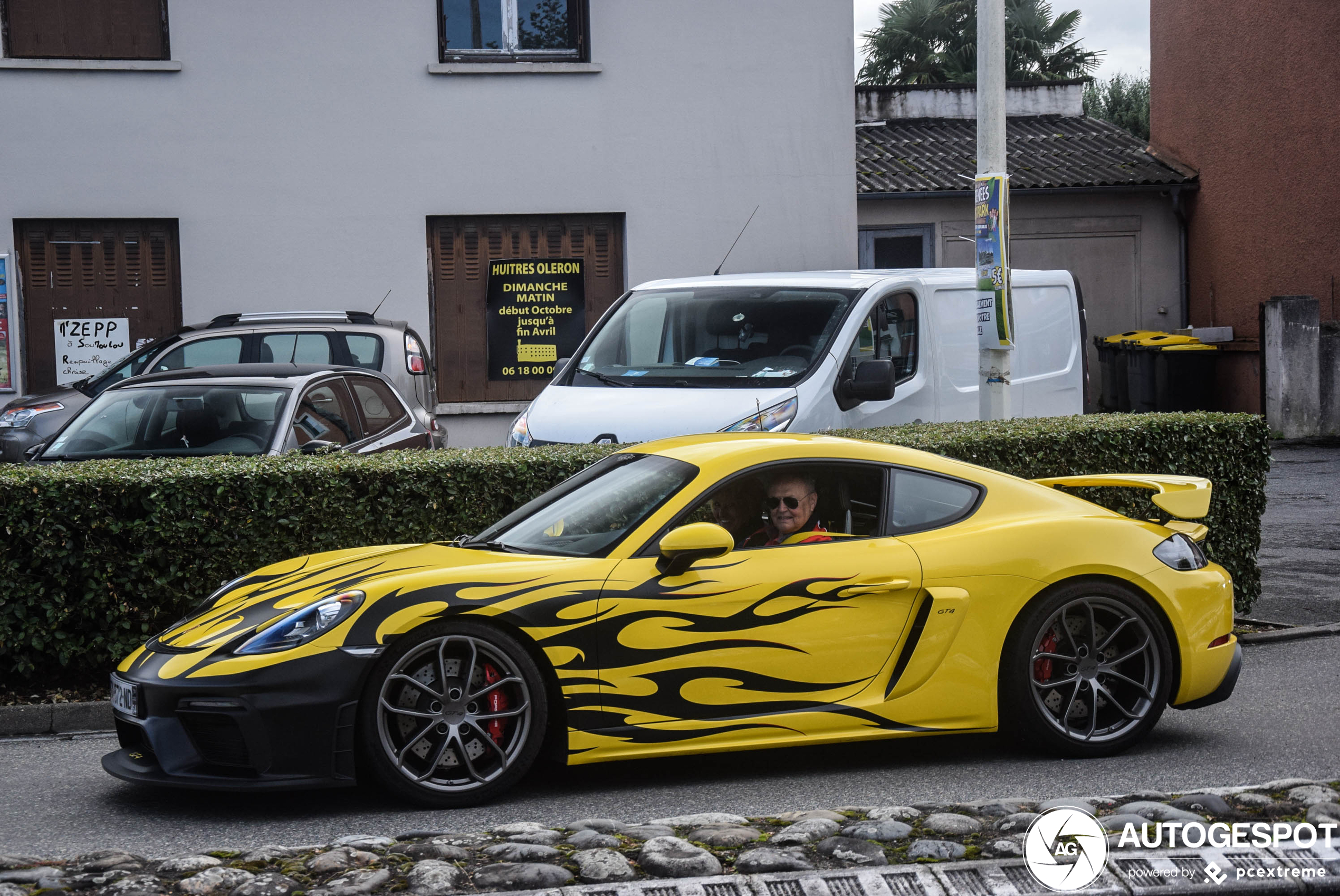 Porsche 718 Cayman GT4