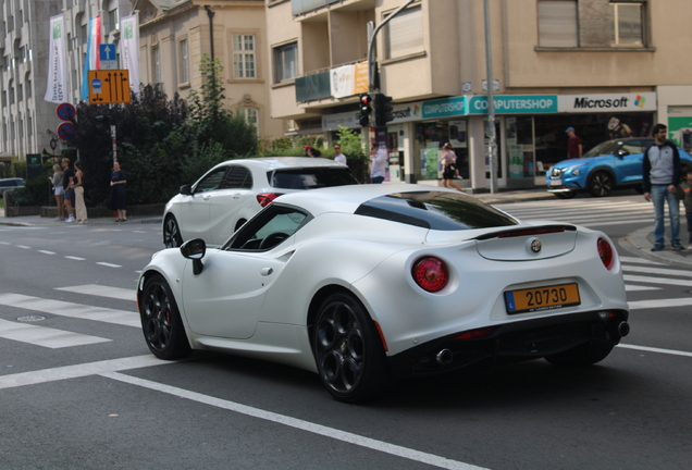 Alfa Romeo 4C Coupé