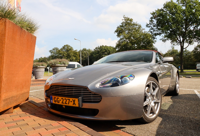 Aston Martin V8 Vantage Roadster