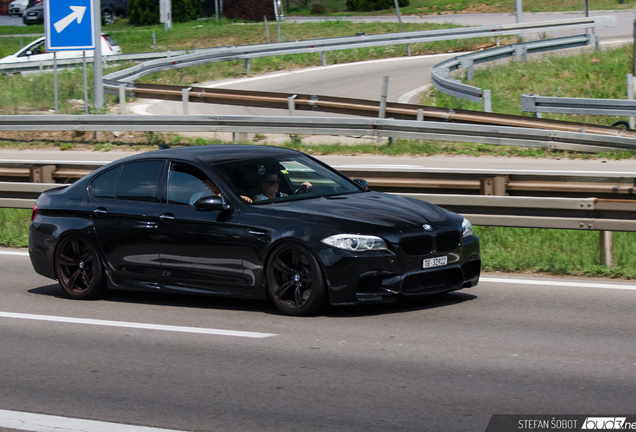 BMW M5 F10 2011