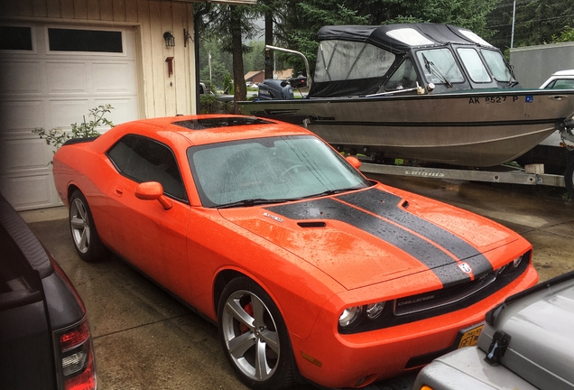 Dodge Challenger SRT-8