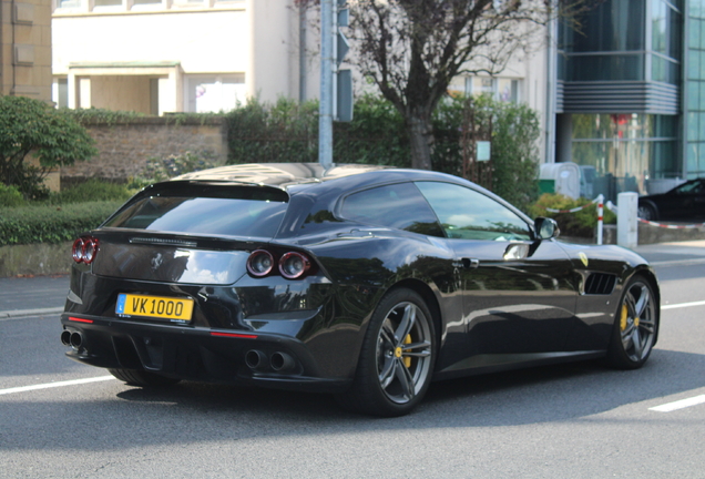 Ferrari GTC4Lusso