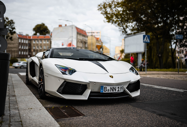 Lamborghini Aventador LP700-4 Roadster