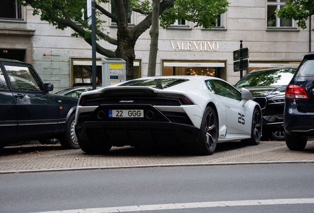 Lamborghini Huracán LP640-4 EVO