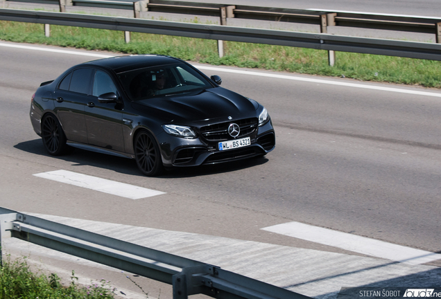 Mercedes-AMG E 63 S W213