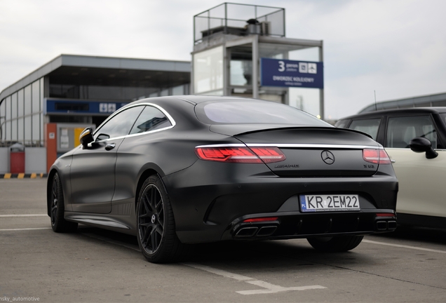 Mercedes-AMG S 63 Coupé C217 2018 Yellow Night Edition