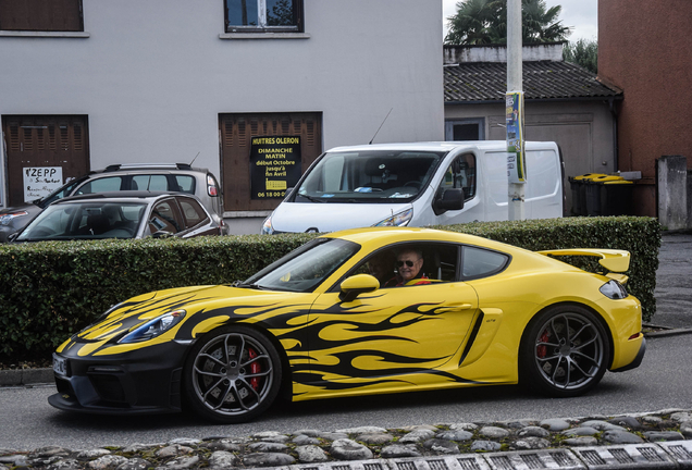 Porsche 718 Cayman GT4