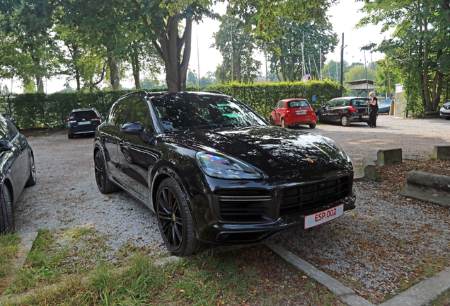 Porsche 9YA Cayenne GTS