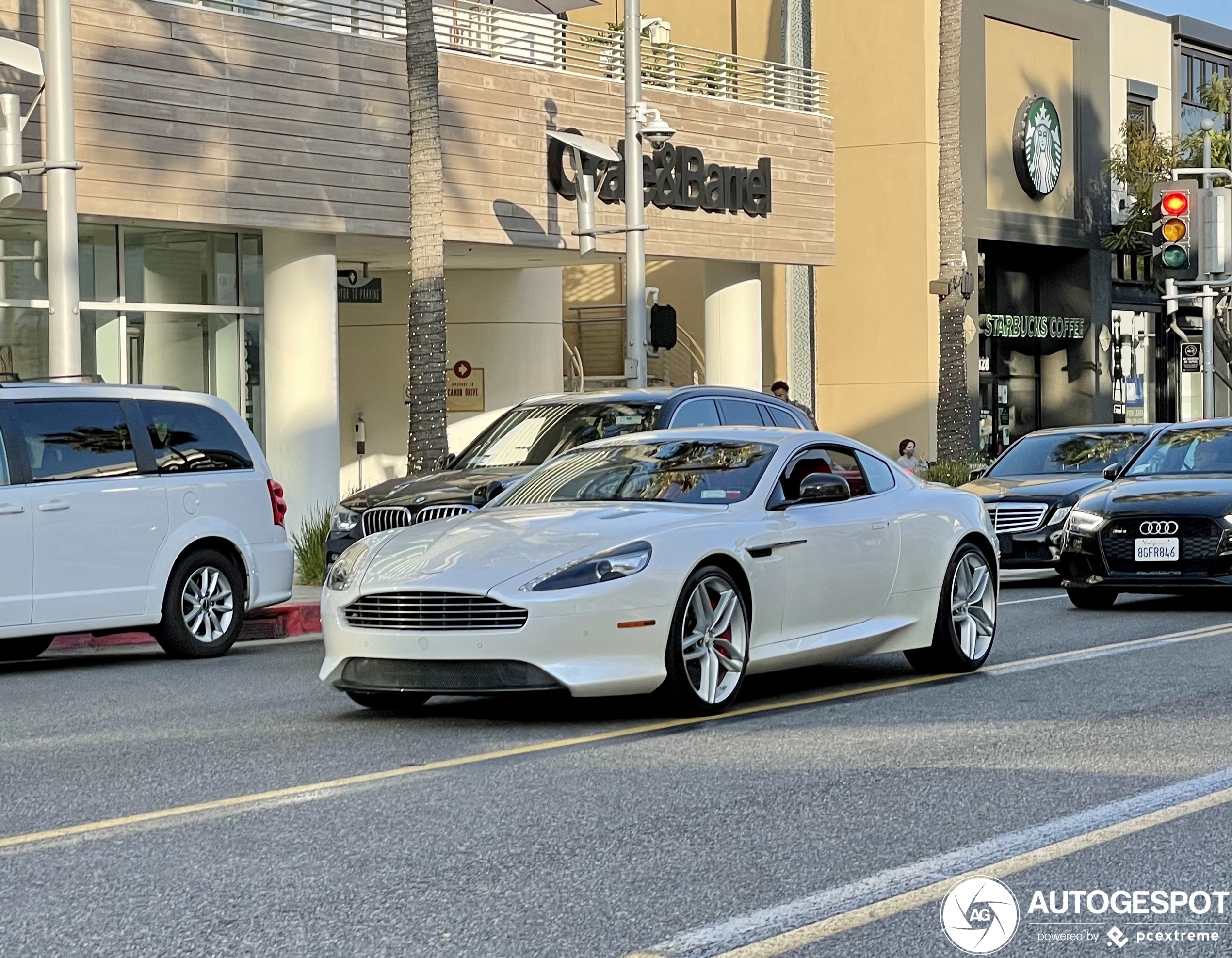 Aston Martin DB9 2013