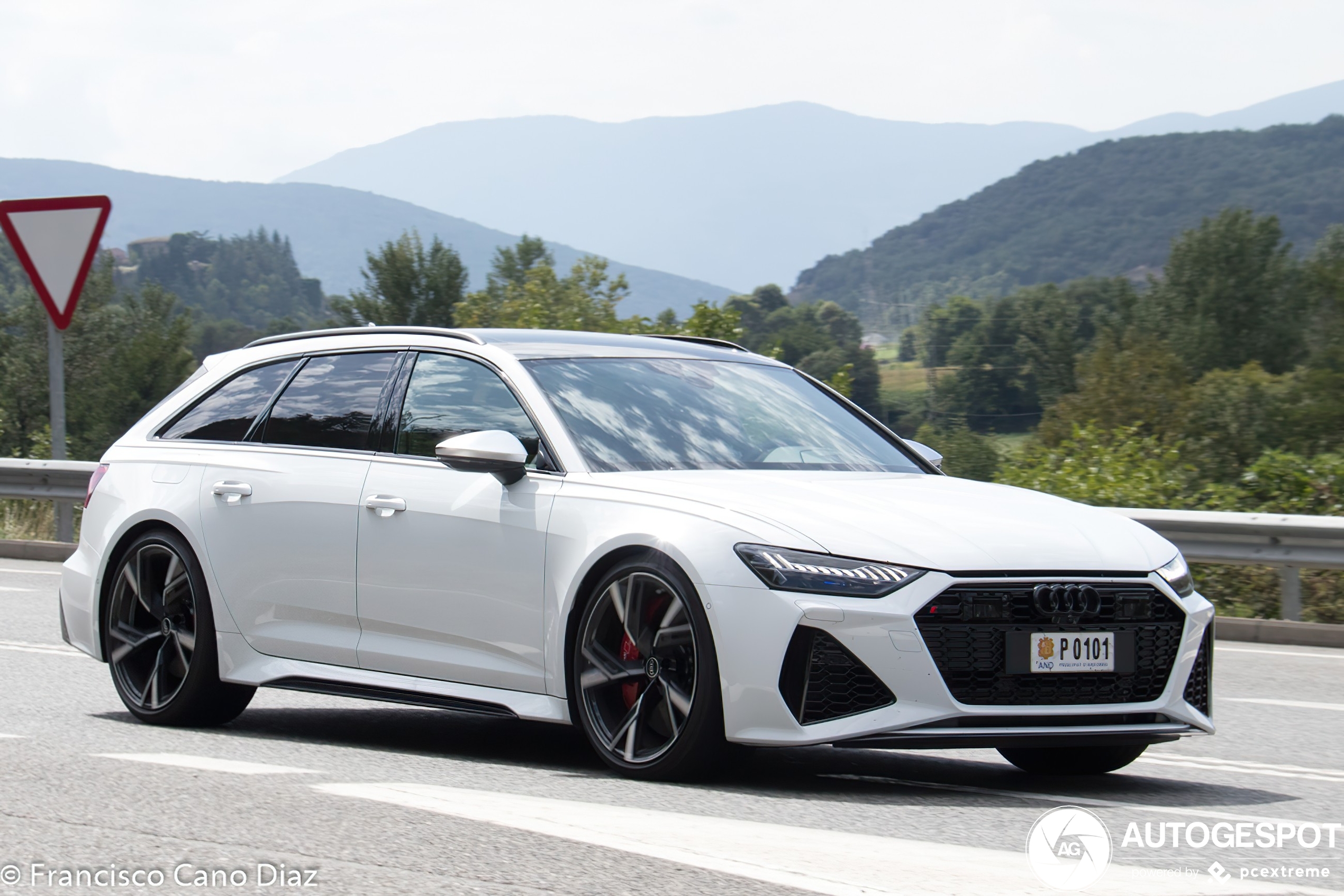 Audi RS6 Avant C8