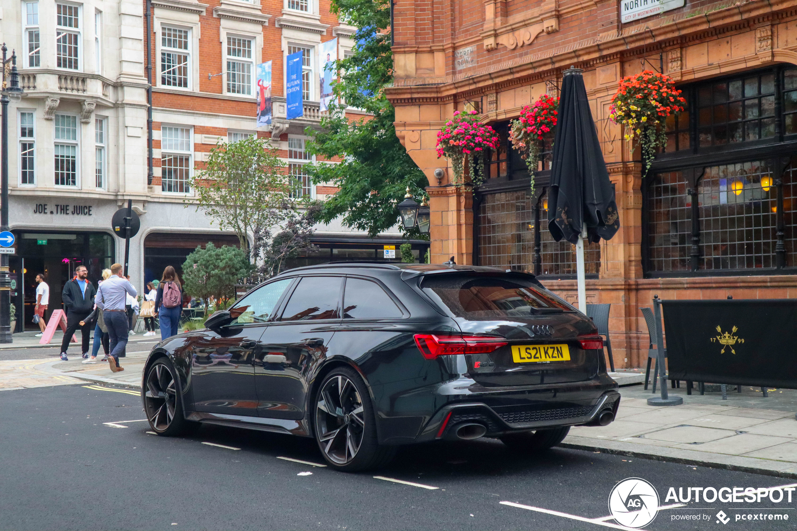 Audi RS6 Avant C8