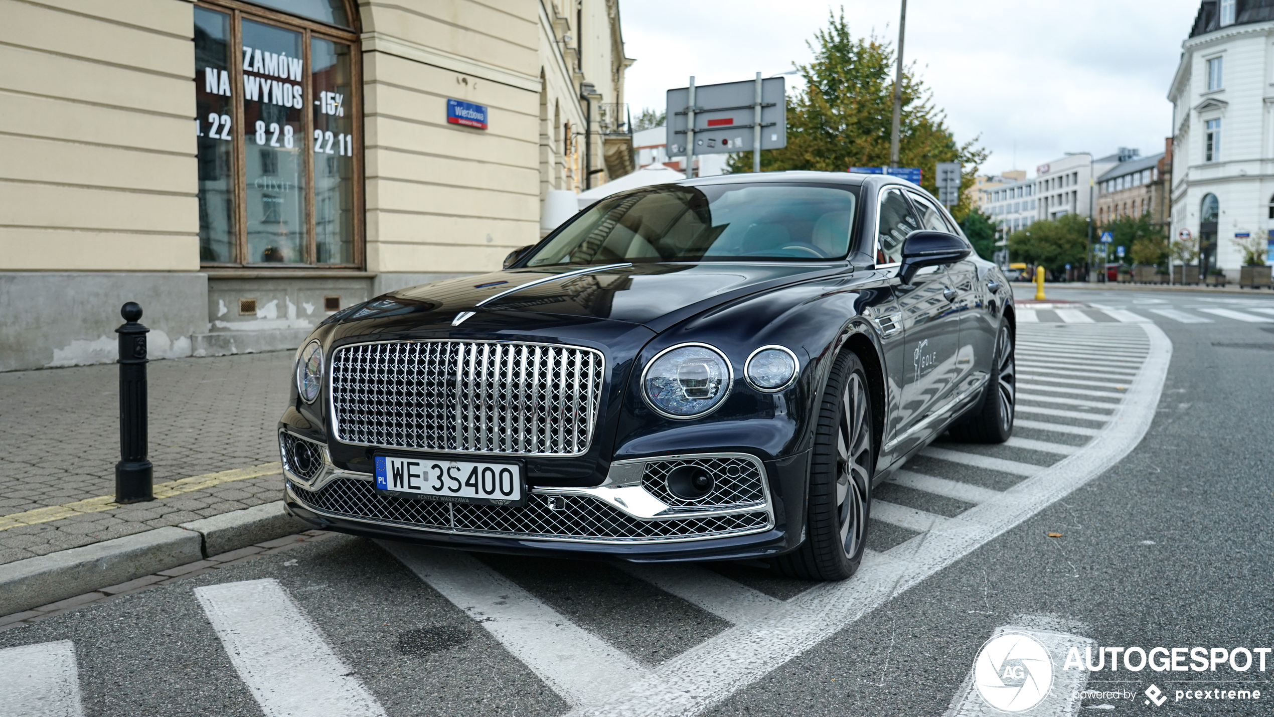 Bentley Flying Spur V8 2021