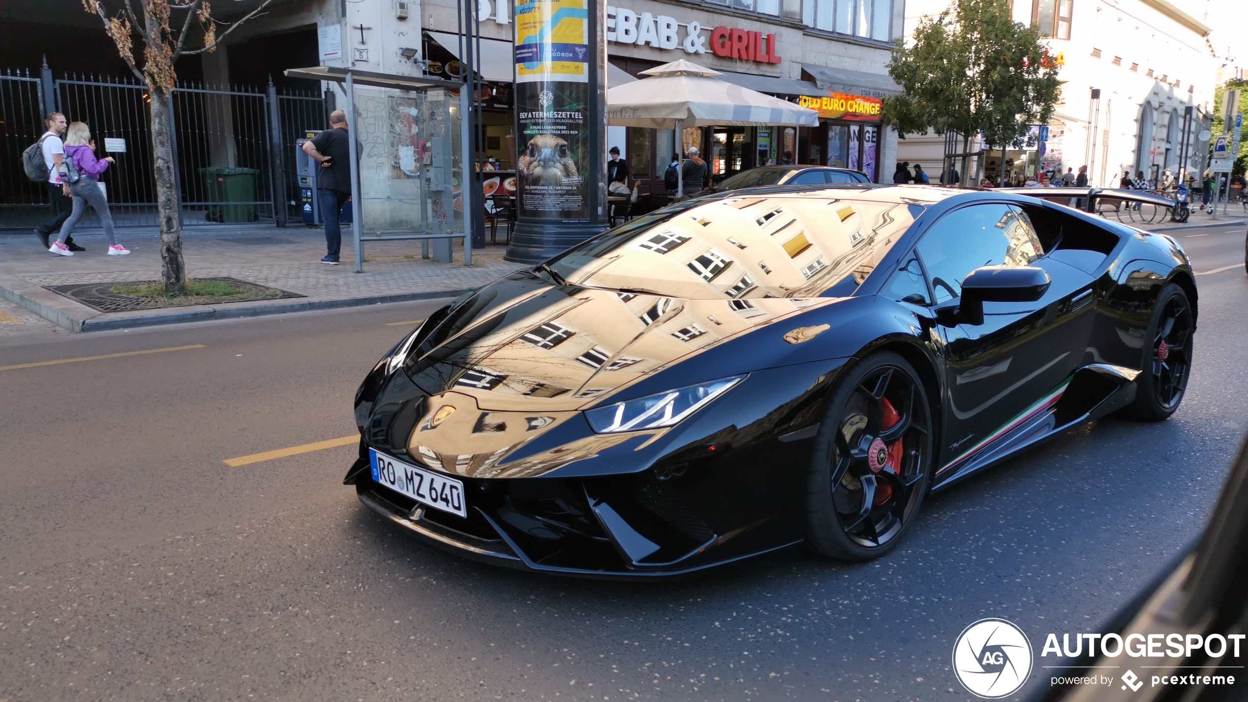 Lamborghini Huracán LP640-4 Performante