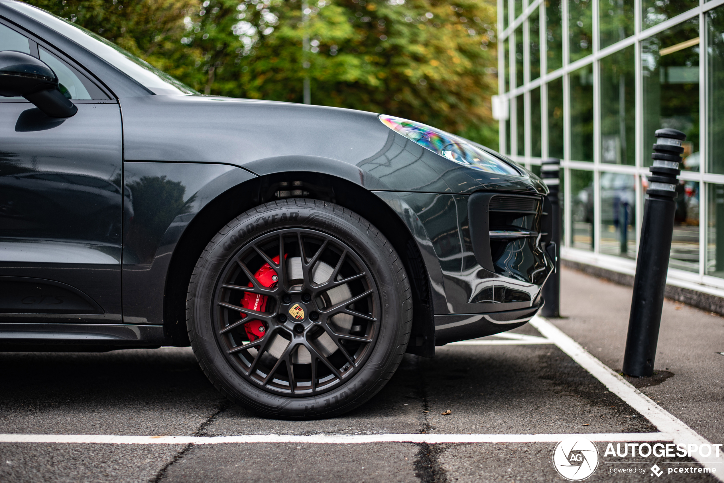 Porsche 95B Macan GTS