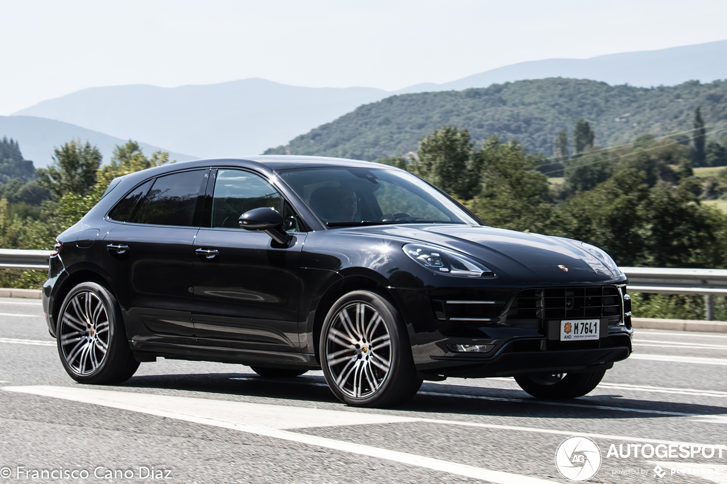 Porsche 95B Macan Turbo