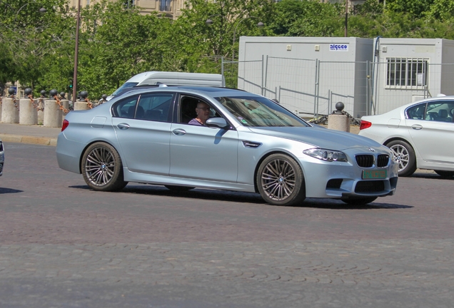 BMW M5 F10 2011