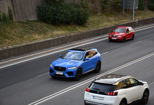 Jaguar F-PACE SVR