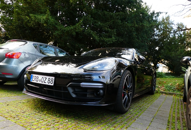 Porsche 971 Panamera Turbo Sport Turismo