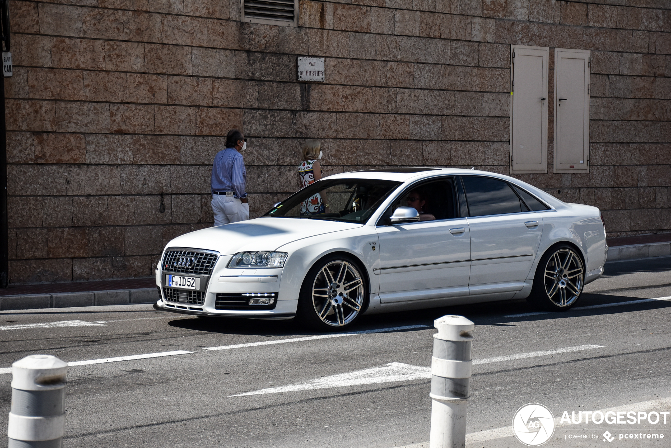 Audi S8 D3