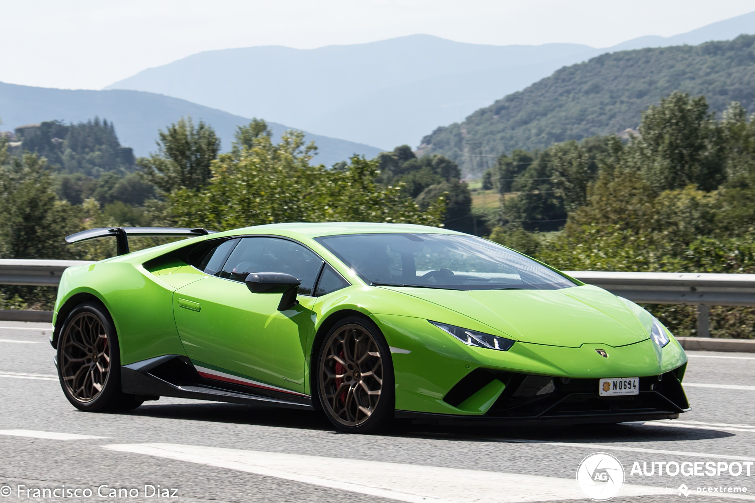 Lamborghini Huracán LP640-4 Performante