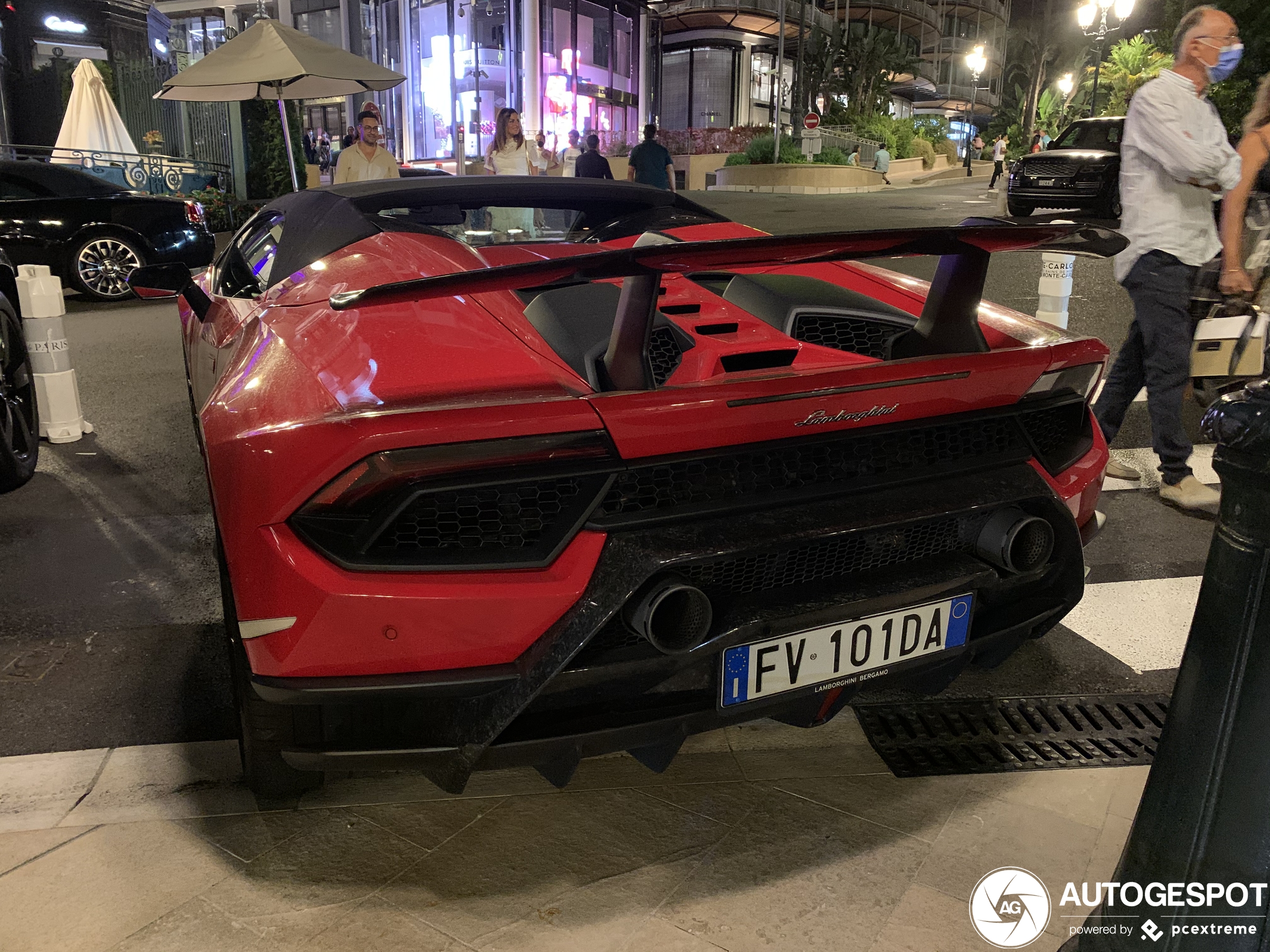 Lamborghini Huracán LP640-4 Performante Spyder