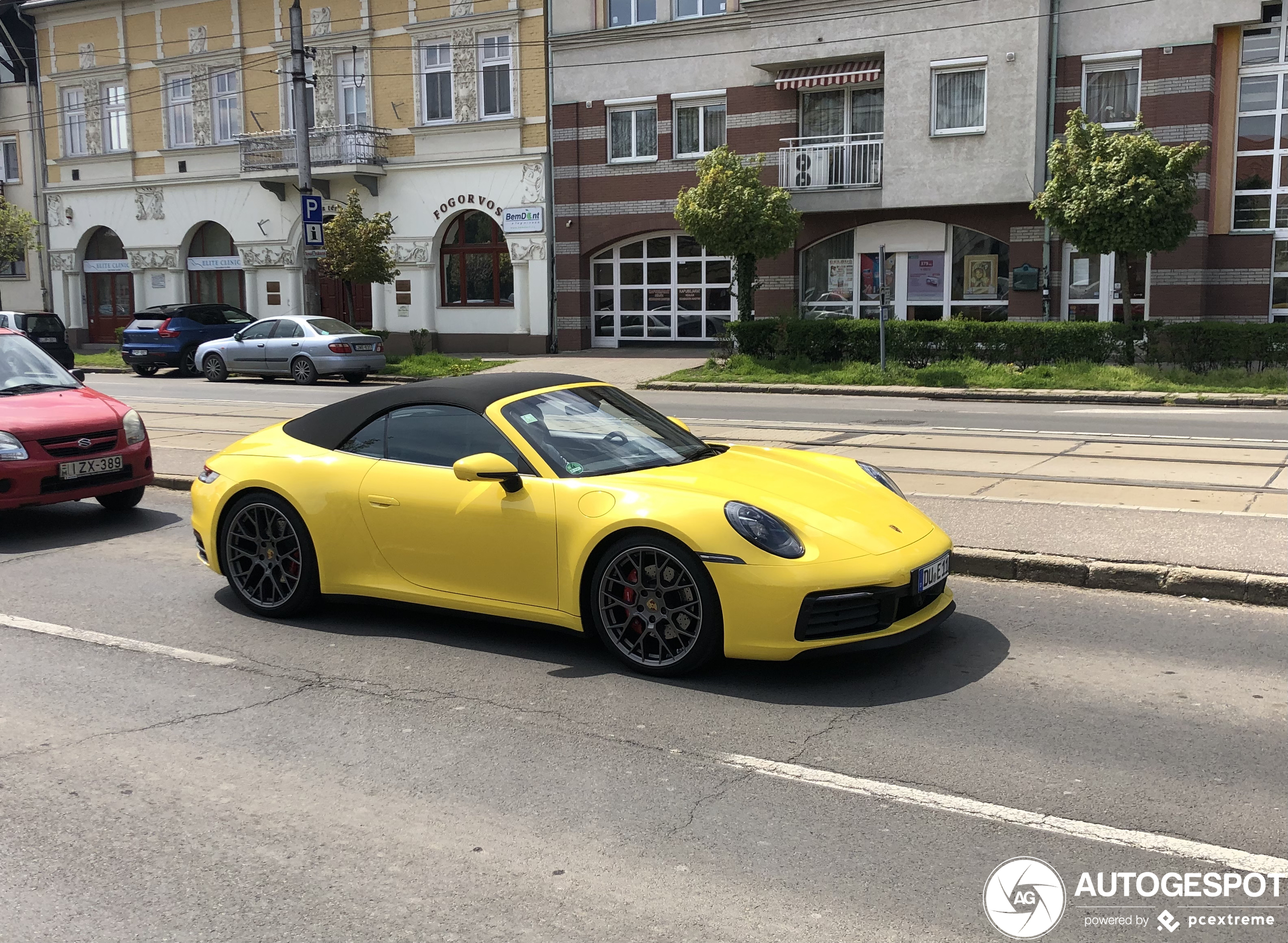 Porsche 992 Carrera 4S Cabriolet