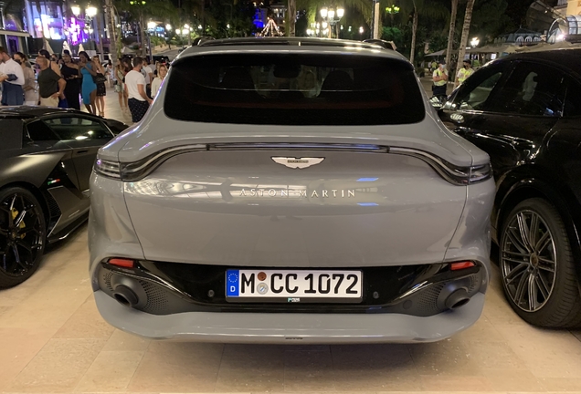 Aston Martin DBX