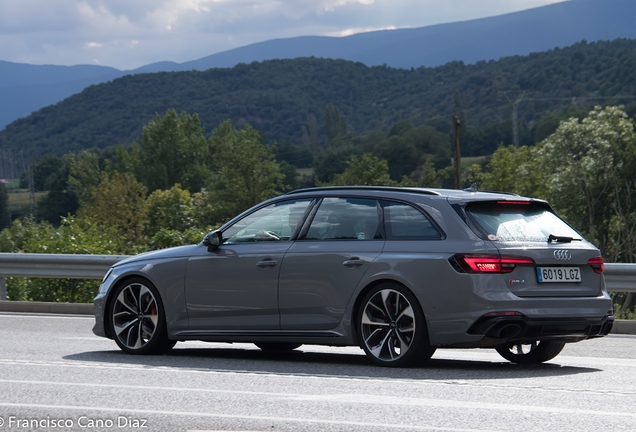 Audi RS4 Avant B9