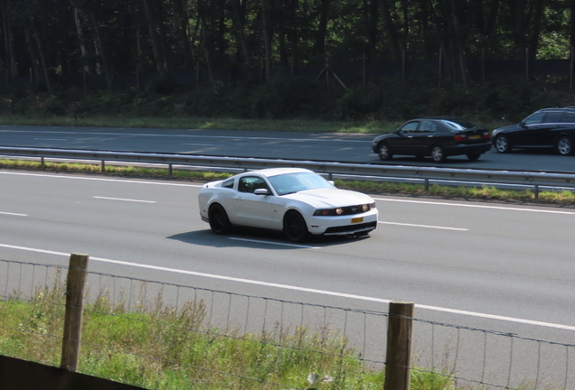 Ford Mustang GT 2011