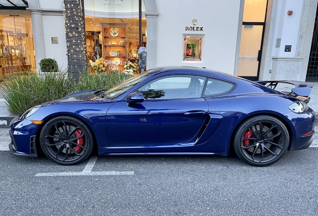 Porsche 718 Cayman GT4