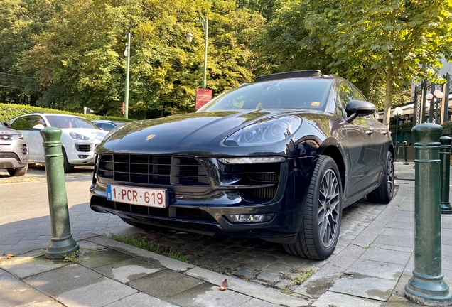 Porsche 95B Macan GTS