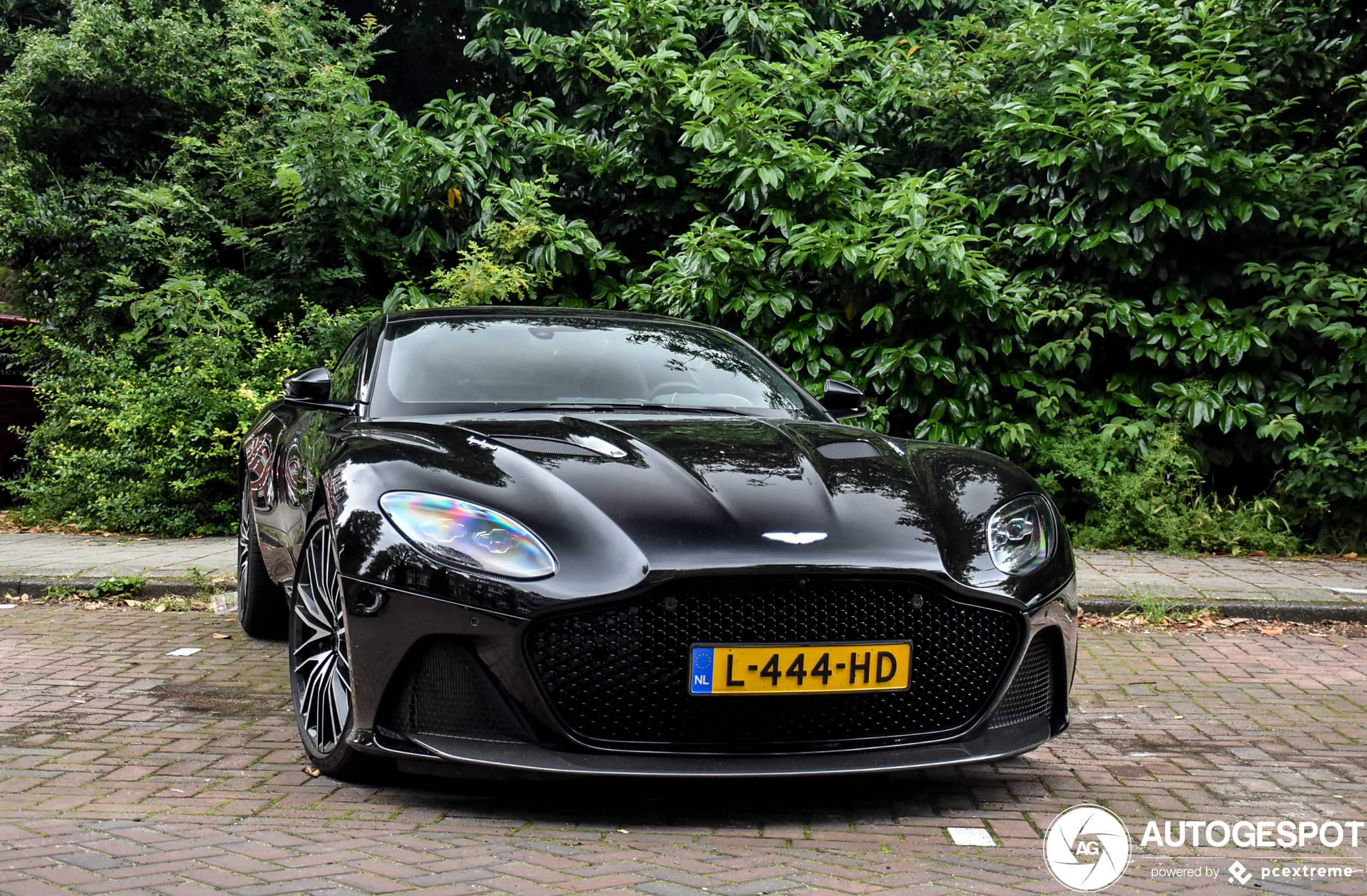 Aston Martin DBS Superleggera