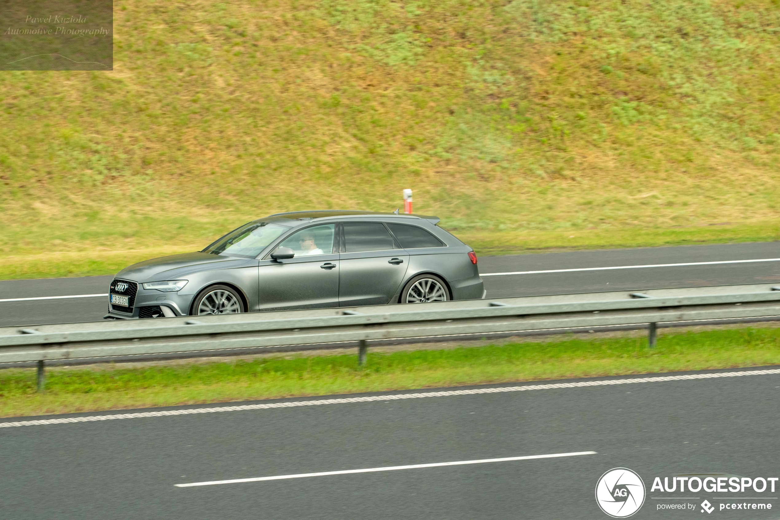 Audi RS6 Avant C7 2015